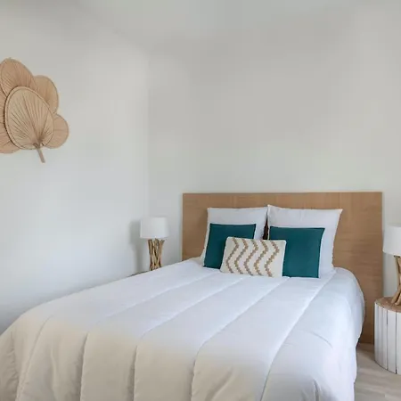 50m De La Plage, Bel Pour 4 Apartment